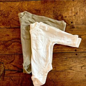 Banana Republic Essentials Onesie Bundle 3-6M Excellent used condition no flaws